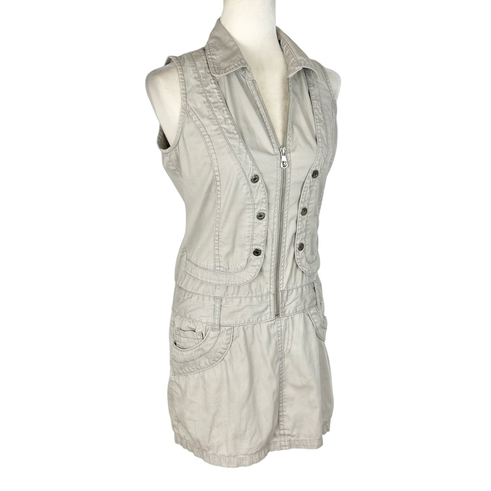 ES Style cream sleeveless dress
